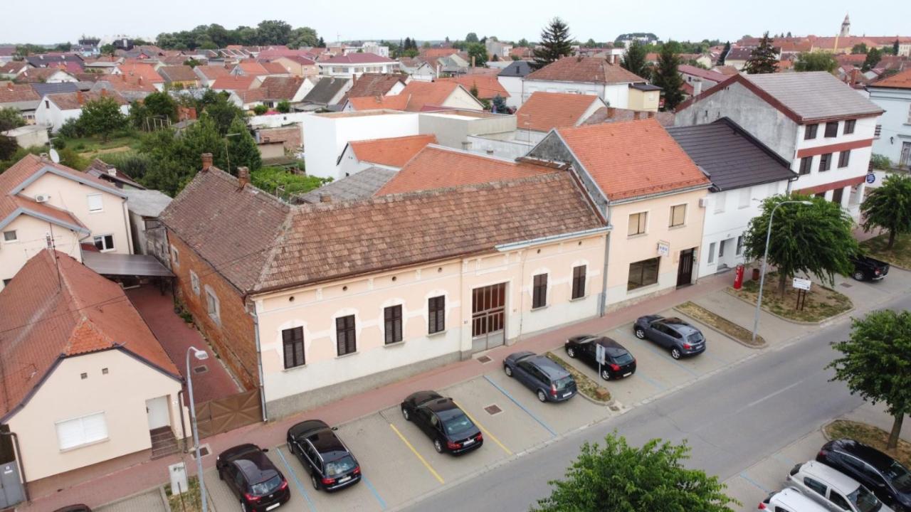 Hotel Sobe Dakovacki Vezovi Ðakovo Esterno foto